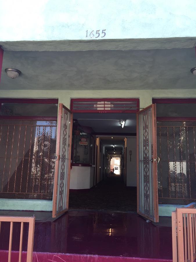 Motel Roxy 2*